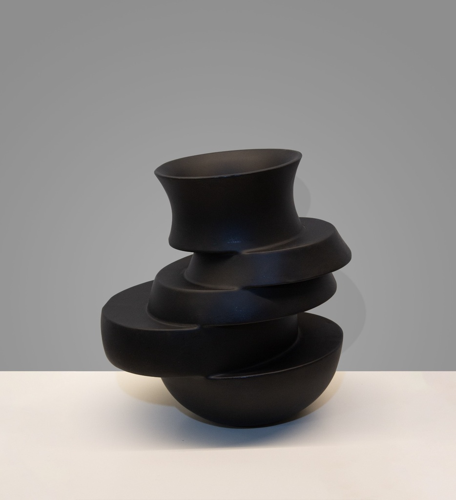 Irregular Vase Black-A